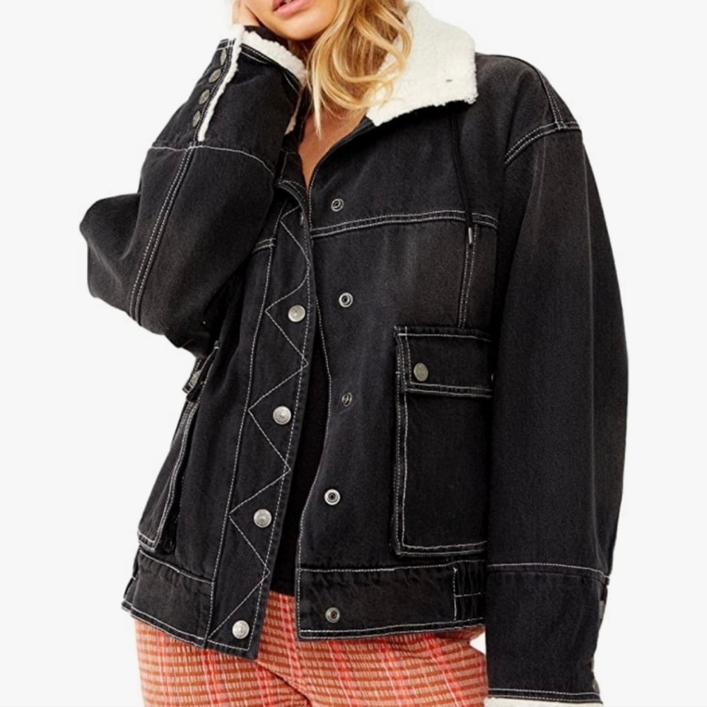 NEW Free People Denim Faux Shearling Collar Jean Jacket Size Small Washed Black